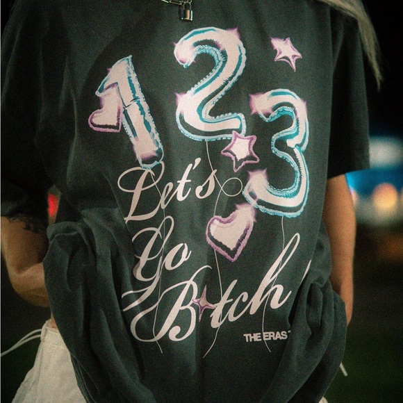 NEW Taylor Swift Eras Tour tee “1, 2, 3 Let’s Go B…” size XL - Picture 3 of 9